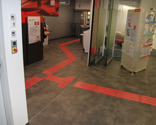 UNICREDIT BANK AUSTRIA, MEHRERE FILIALEN IN ÖSTERREICH