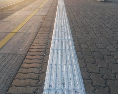 Schwechat railway station - AUSTRIA