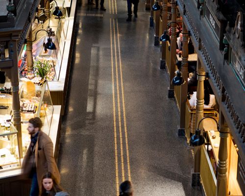 CENTRO COMERCIAL DE UPPSALA, SUECIA